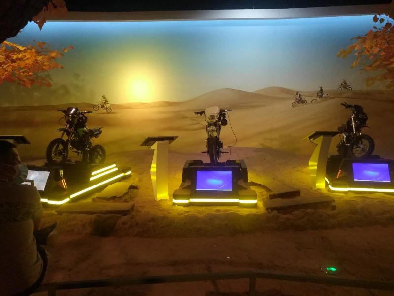 银川文旅体验游戏：VR赛车游戏